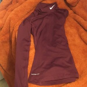 Nike Therma-Fit long sleeve lined athletic shirt.